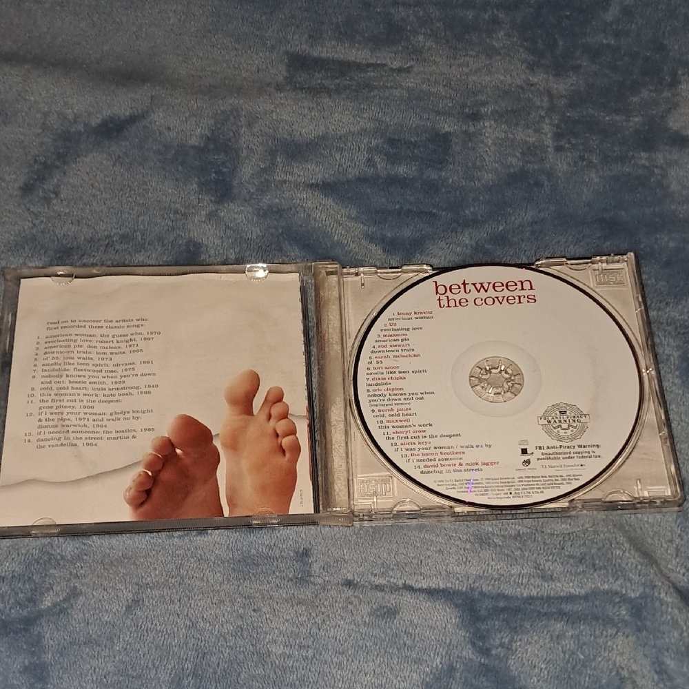 Between the Covers CD - Picture 3 of 5